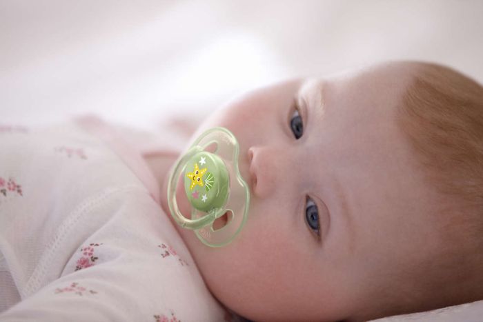 Пустушка для дівчинки Philips Avent Classic, 2 шт. (SCF169/36)