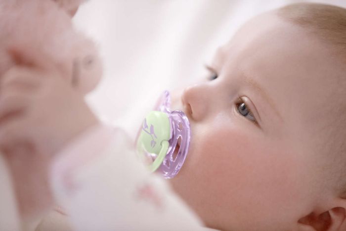 Пустушка для дівчинки Philips Avent Freeflow, пташки, 2 шт. (SCF172/18)