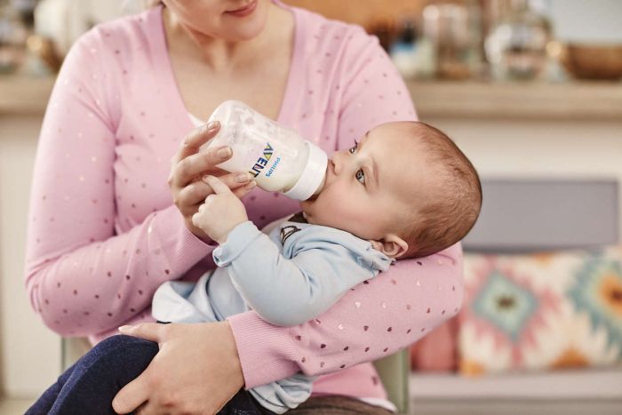 Пляшечка для годування Philips Avent Classic+, 330 мл (SCF566/17)