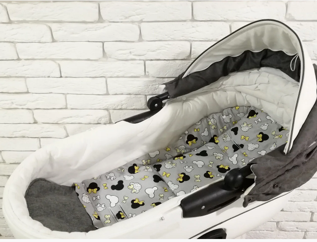 Матрацик-вкладиш у коляску універсальний двосторонній Z&D New (yellow mickey)